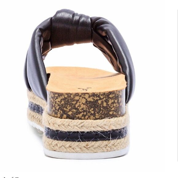 BRAND NEW QUPID CANCUN WOMEN'S PLASFORM SLIDE SANDALS - Picture 6 of 16